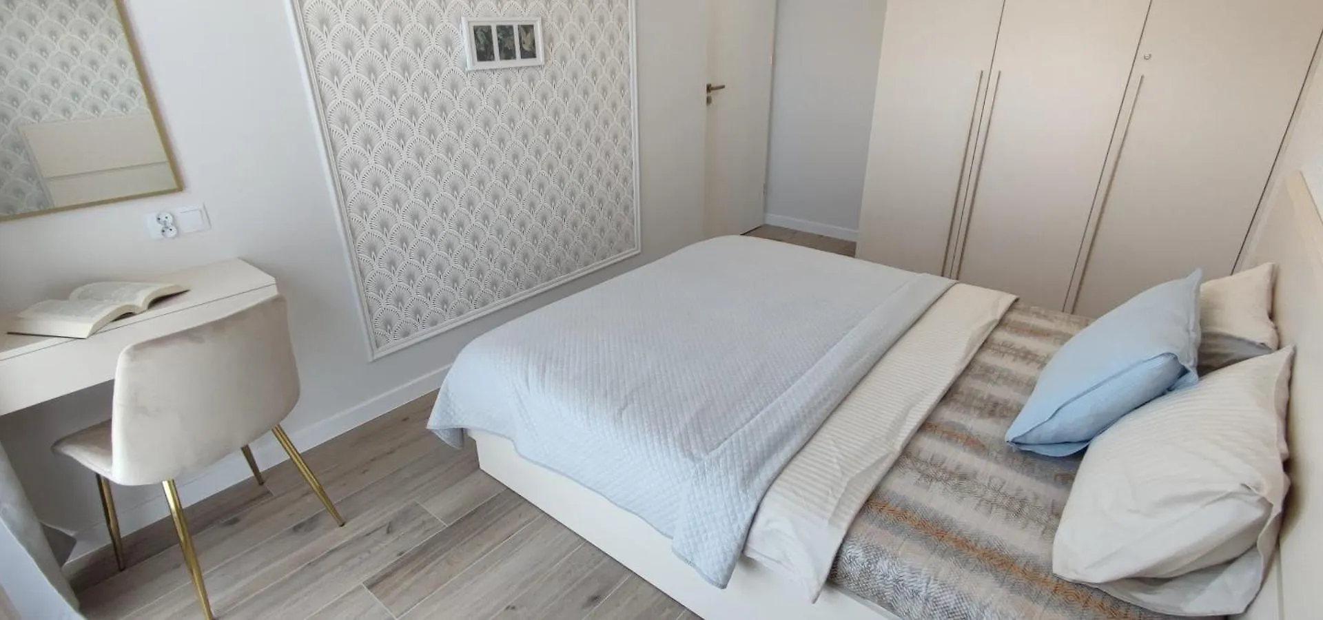 Art Apartaments III Wroclaw 0*,
